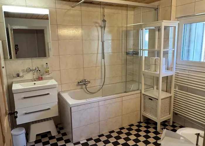 Quietly Situated With Marvelous Mountain Views *