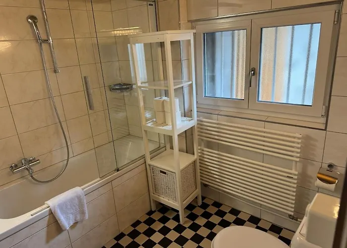 Quietly Situated With Marvelous Mountain Views *