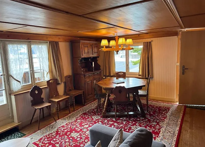 Quietly Situated With Marvelous Mountain Views